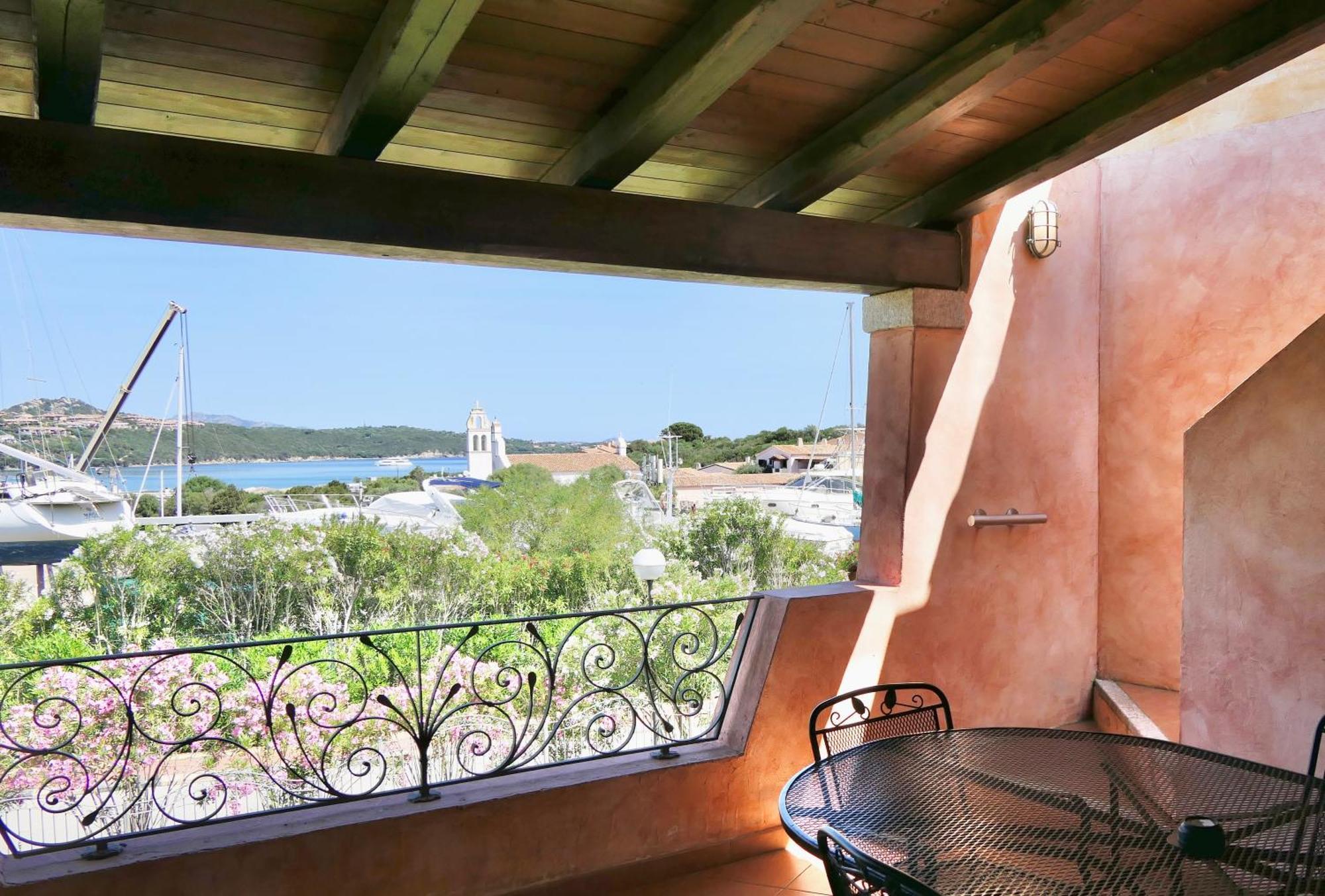 Residence With Private Beach In Marinella 马里内拉 外观 照片
