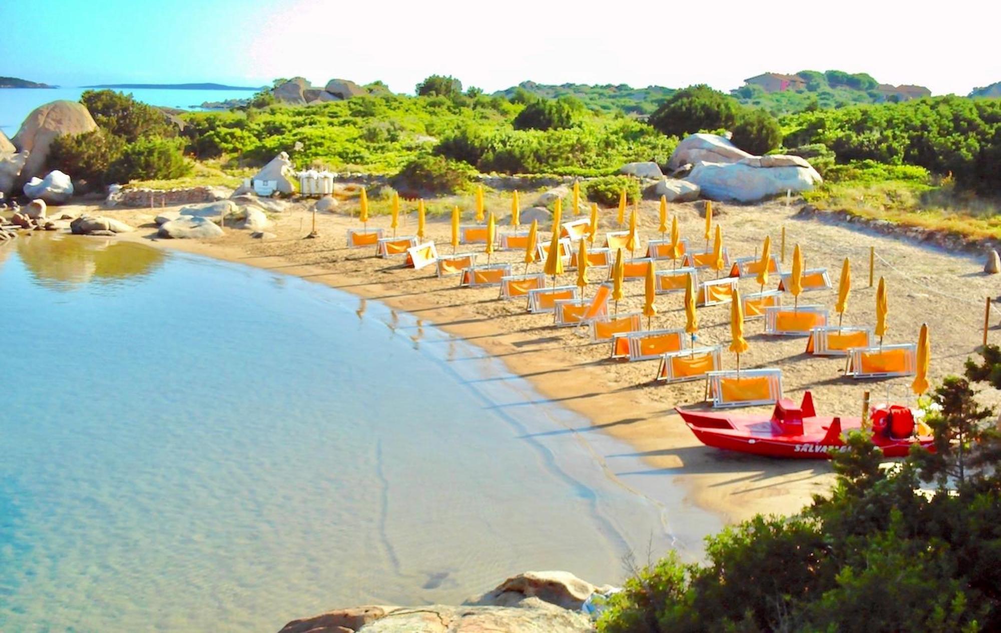 Residence With Private Beach In Marinella 马里内拉 外观 照片